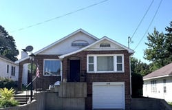 514 W Maple Street, Centerville, IA 52544