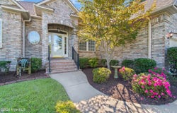 233 S Middleton Drive NW, Calabash, NC 28467