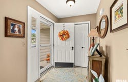 2744 VILLAGE Court, Pekin, IL 61554