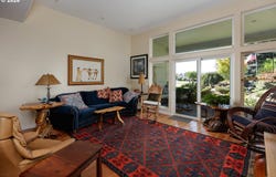 3483 AVALON Dr, HoodRiver, OR 97031