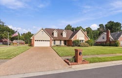 3490 SUMMERDALE Dr, Bartlett, TN 38133-2662