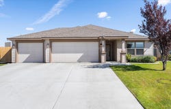 6017 Cotswold, Pasco, WA 99301