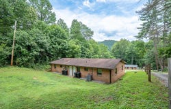 18 Searcy Mountain Road, Cullowhee, NC 28723