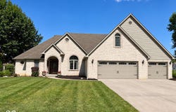 710 Willow Pointe S Drive, Plainfield, IN 46168