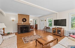 243 W Saddle River Road, Upper Saddle River, NJ 07458