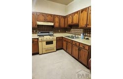 216 E Evans Ave, Pueblo, CO 81004