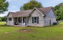 300 Rs County Road 3367, Emory, TX 75440