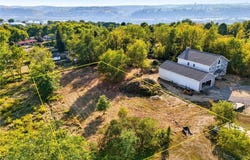 Orchard Ave, Freedom, PA 15042