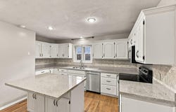 817 E Gaslight Drive, Springfield, MO 65810