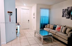 10918 W 33rd Way, Hialeah, FL 33018