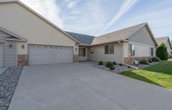 109 Palmer Path, Mankato, MN 56001