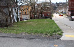 2206 Elsie St, Arlington, PA 15210
