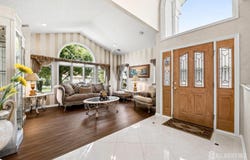 8 Sherwood Drive, Monroe, NJ 08831