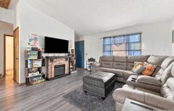 2635 Thorn Creek Street SE, Kentwood, MI 49508