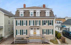 201-203 Fourth St, Fall River, MA 02721