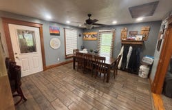 1427 Jackson Avenue, Hazleton, IA 50641