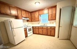 2110 Shamrock Drive E, Wilson, NC 27893