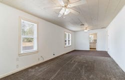1229 N Center Avenue, Shawnee, OK 74801