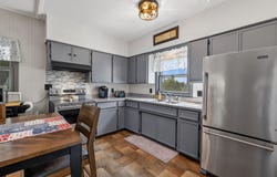 320 High St, Hartford, WI 53027