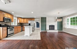 6 Pine Street, Naugatuck, CT 06770