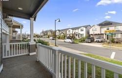12312 SE ZION St, Damascus, OR 97089