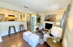 900 Taulbee Ln, Austin, TX 78757