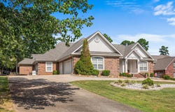 27 Gleneagle Drive, Cabot, AR 72023
