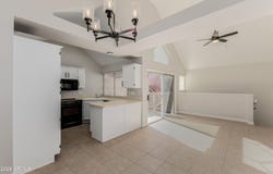 1633 E LAKESIDE Drive, Gilbert, AZ 85234