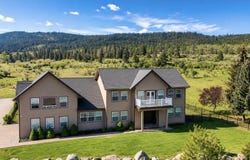 130 RIDGE Dr, LaGrande, OR 97850