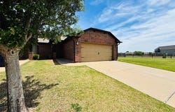 18100 Manera Way, Edmond, OK 73012