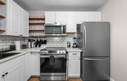 1712 Crest Point Drive, Arlington, TX 76012