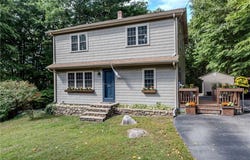 20 Whipple Road, Smithfield, RI 02917