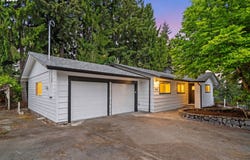 19001 SUNCREST Dr, WestLinn, OR 97068