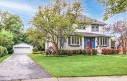 136 Washington Circle, Lake Forest, IL 60045