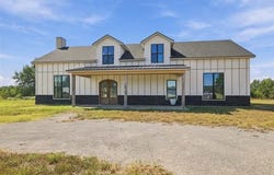 4332 W Twin Oaks, Caney, OK 74533