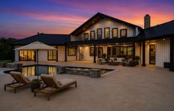 645 County Road 4021, Savoy, TX 75479