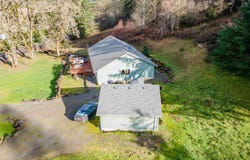 39042 Mount Hope Dr, Lebanon, OR 97355