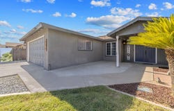 916 E Elm Street, Hanford, CA 93230