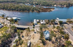 707 SE Riverside Dr, Steinhatchee, FL 32359