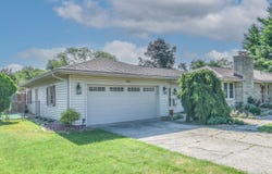210 Maplecrest Street, Sturgis, MI 49091