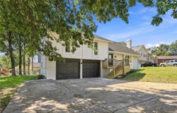 1105 Brookside Place, Raymore, MO 64083