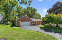 24101 LOG HOUSE RD, GAITHERSBURG, MD 20882