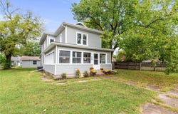 526 S Maple Street, Ottawa, KS 66067
