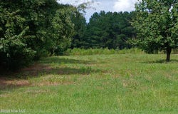 On 24, Warsaw, NC 28398