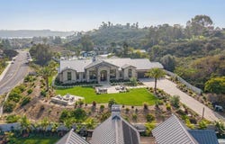 4269 Hillside Dr, Carlsbad, CA 92008