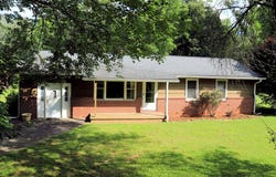 387 Scotts Creek Rd, Sylva, NC 28779