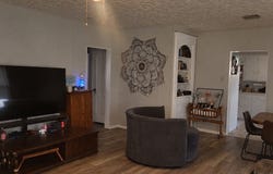 2615 N Elm Street, Denton, TX 76201
