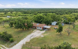 5019 Fm 2123, Paradise, TX 76073