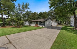 2718 Somerton Drive, Morrow, GA 30260