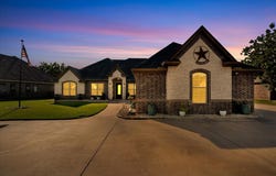 6410 Pinehurst Drive, Granbury, TX 76049